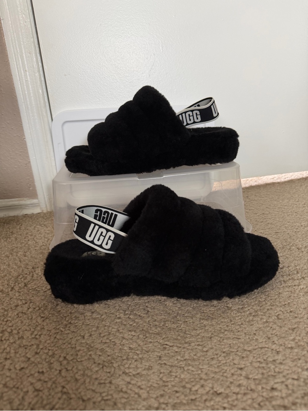 UGG Black Plush Slide Sandals with Logo Heel Strap 9